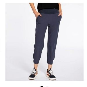 Patagonia Worn Wear Pants. Size S